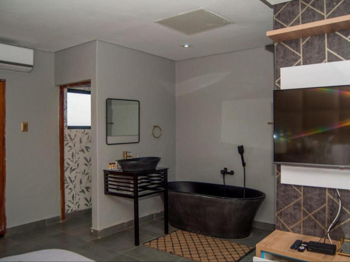 The Lux Hotel And Resorts Louis Trichardt Buitenkant foto